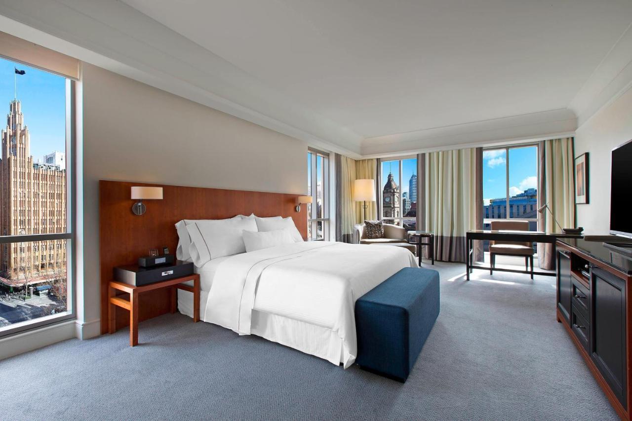 The Westin Melbourne Hotel Eksteriør billede A guest room at the W New York Downtown